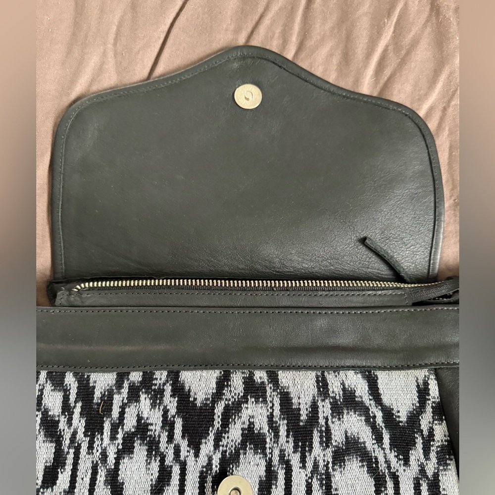 Monochrome Patterned Women's Backpack - image 2